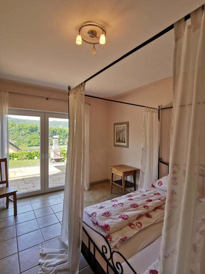 Weingut Amlinger&Sohn Apartment Neef Bagian luar foto
