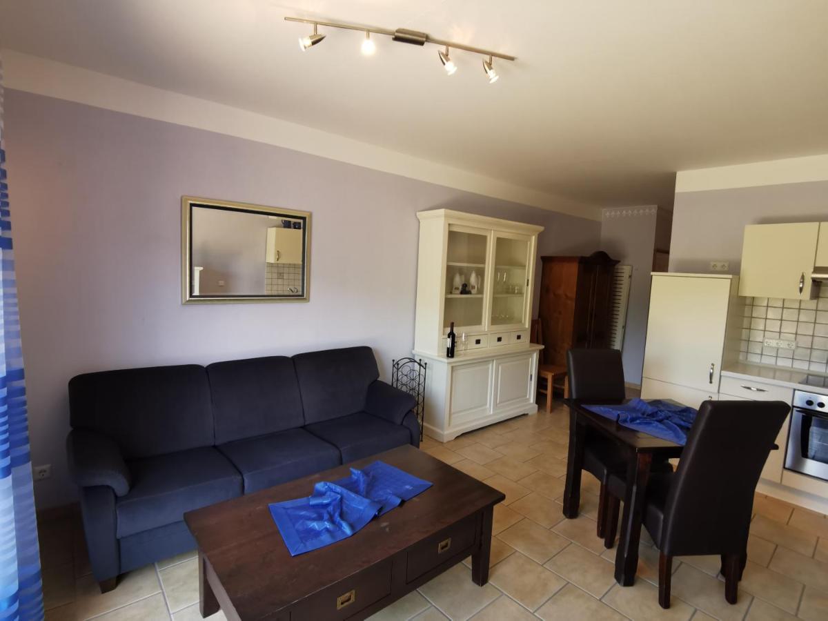 Weingut Amlinger&Sohn Apartment Neef Bagian luar foto